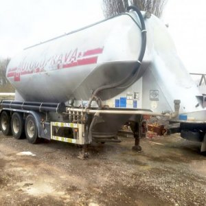 foto 35m3 silo alu tank semitrailer Feldbinder flour food